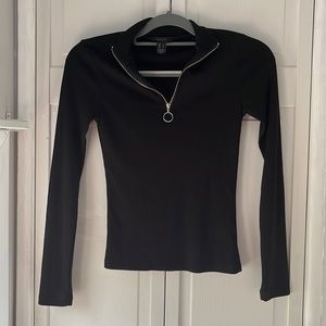 Streetwear Society ~Size S~ long sleeve half zip top Black